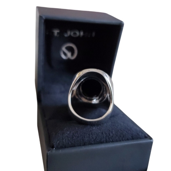 Saint John Silver Jeweled Mood Ring - Changes Between Yellow, Green, and Blue - Picture 7 of 11